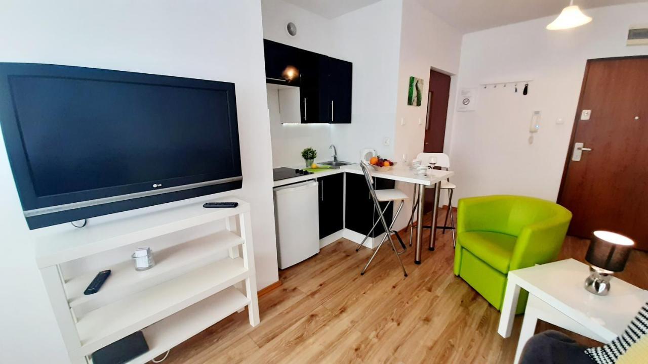 Apartament Z Balkonem I Bezplatnym Parkingiem Gdaňsk Exteriér fotografie