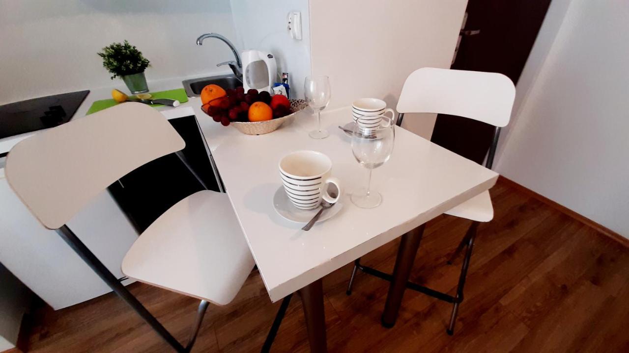 Apartament Z Balkonem I Bezplatnym Parkingiem Gdaňsk Exteriér fotografie