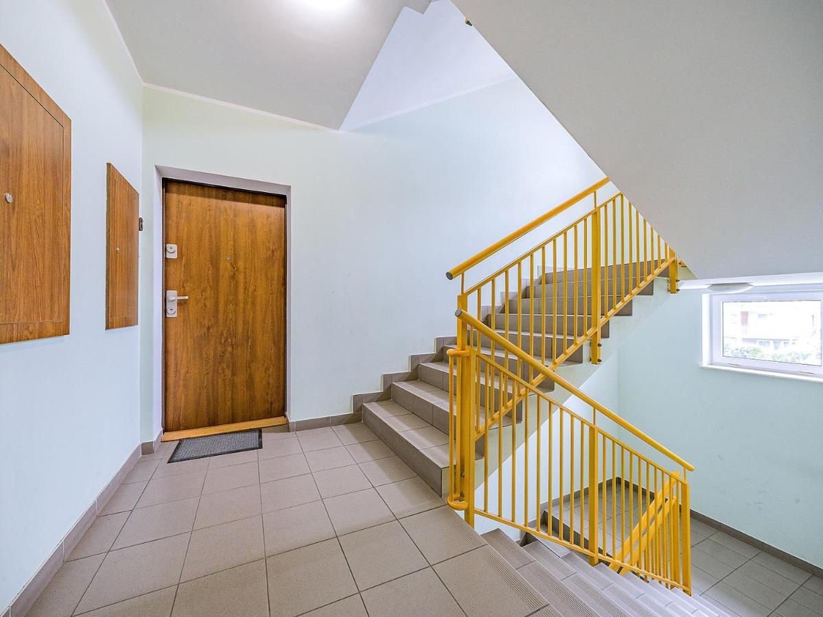 Apartament Z Balkonem I Bezplatnym Parkingiem Gdaňsk Exteriér fotografie